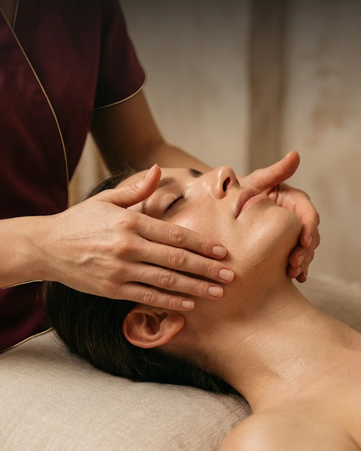 Royal Thai Facial (Facial Massage & Treatment)